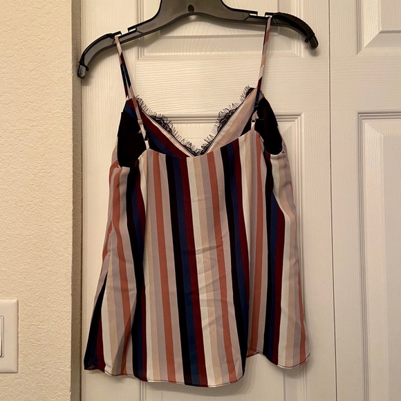 Socialite lace neckline Cami- women’s Extra Small - Picture 4 of 6